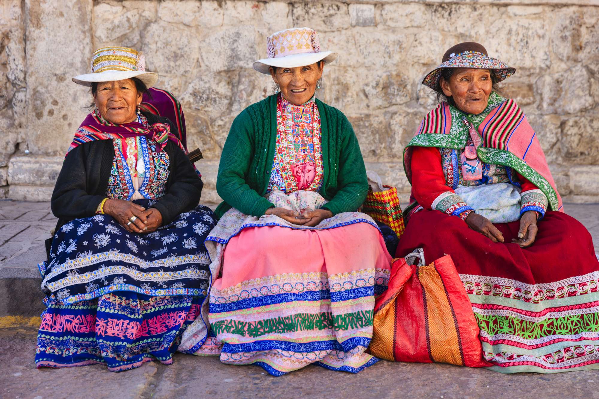 peruvian-women-peru